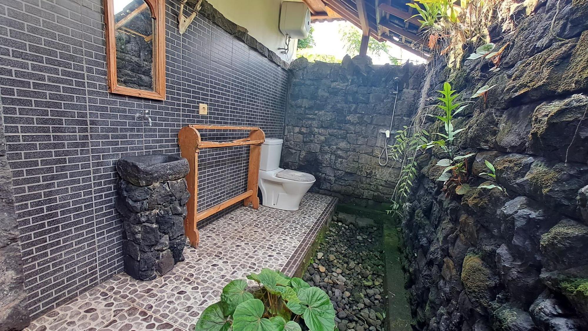 The Bukit Artha Bed & Breakfast การางาเซ็ม ภายนอก รูปภาพ